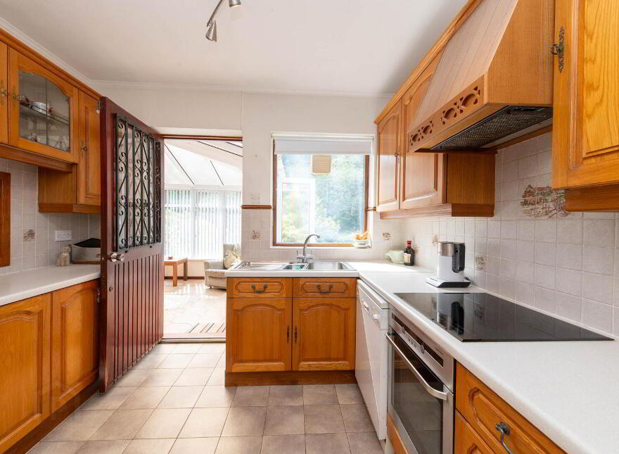 11 Glen Crescent, Jordanstown, Newtownabbey, BT37 0RZ