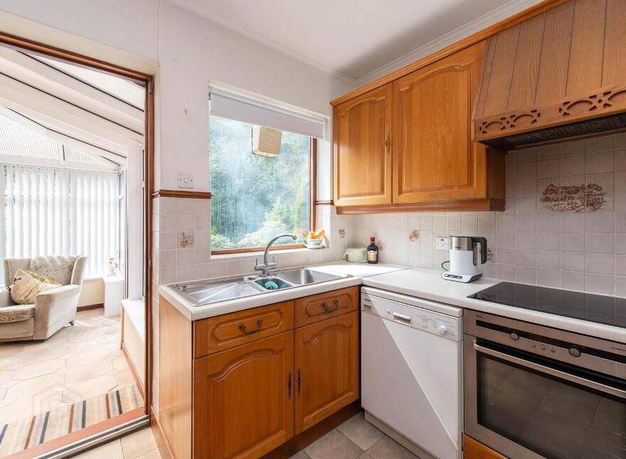 11 Glen Crescent, Jordanstown, Newtownabbey, BT37 0RZ