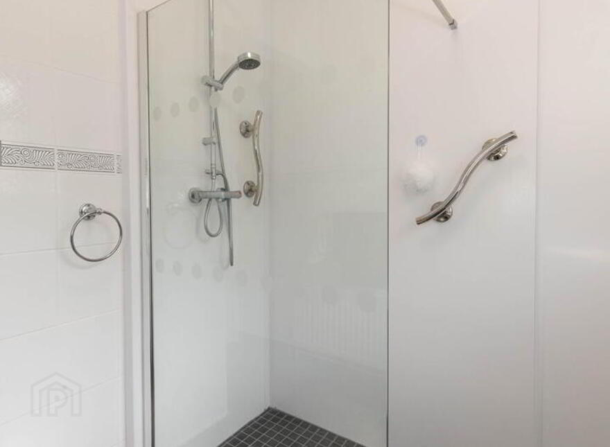 11 Glen Crescent, Jordanstown, Newtownabbey, BT37 0RZ