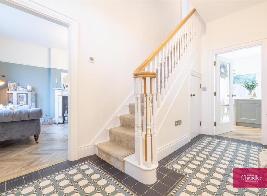 Ballydoolan House, 19b Upper Mealough Road, Belfast, BT8 8LR
