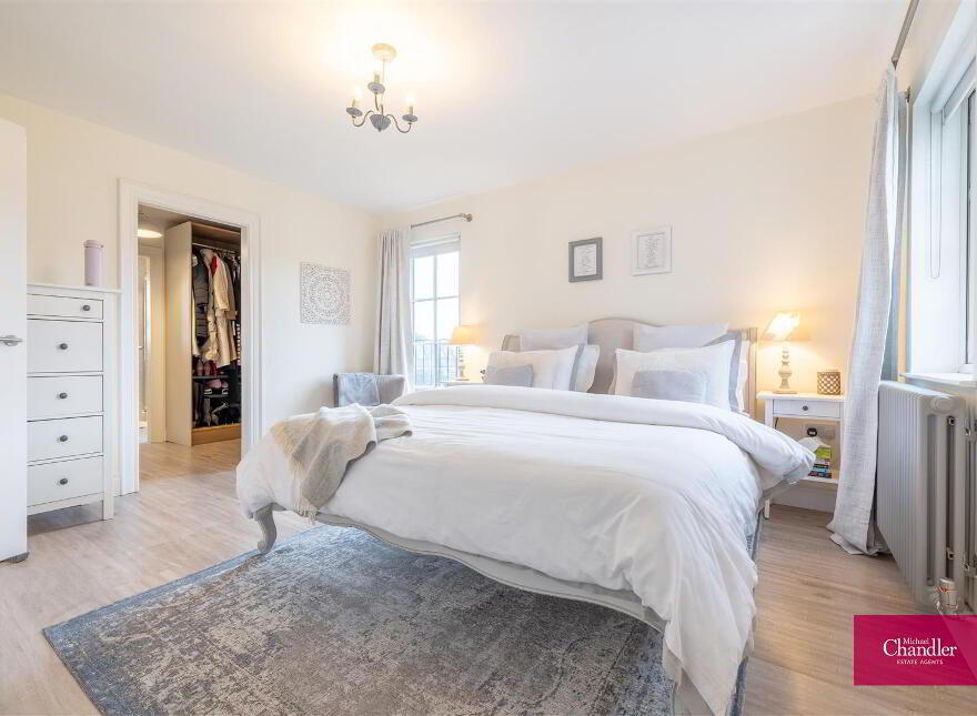 Ballydoolan House, 19b Upper Mealough Road, Belfast, BT8 8LR