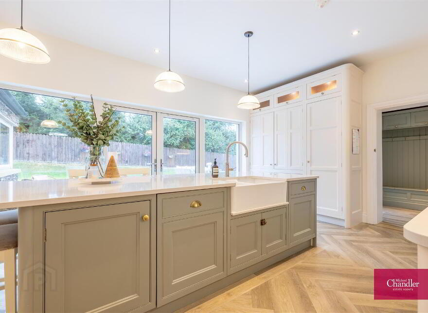 Ballydoolan House, 19b Upper Mealough Road, Belfast, BT8 8LR