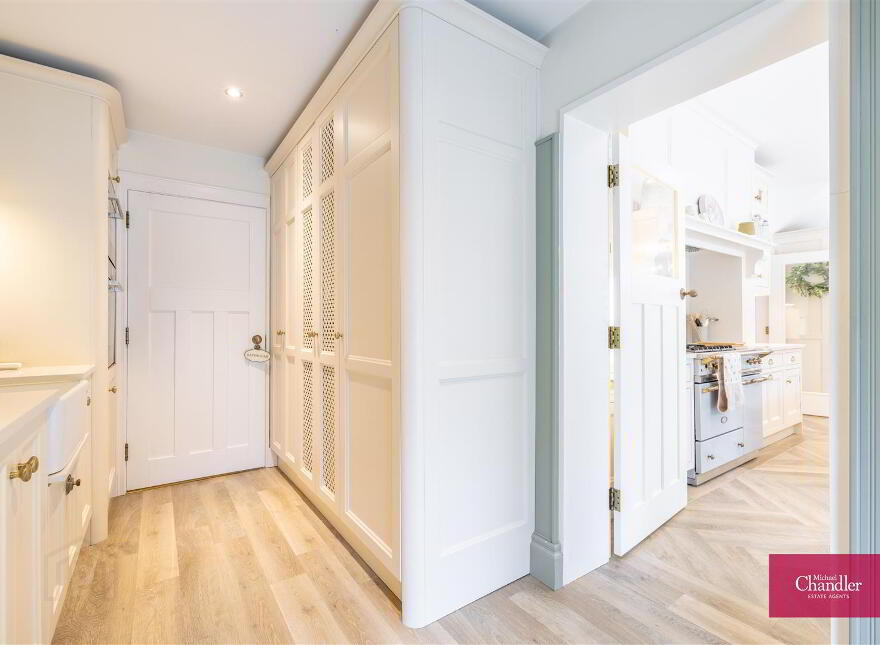 Ballydoolan House, 19b Upper Mealough Road, Belfast, BT8 8LR