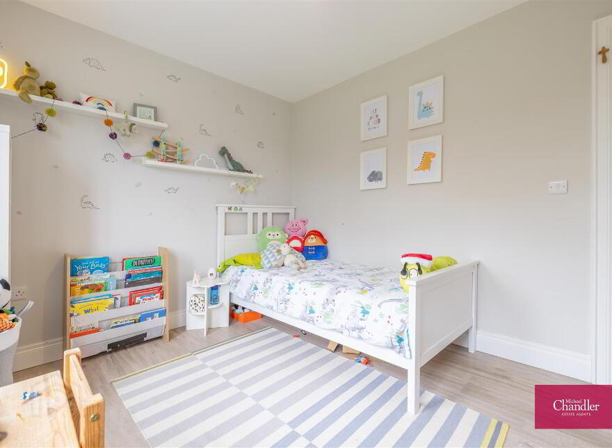 Ballydoolan House, 19b Upper Mealough Road, Belfast, BT8 8LR