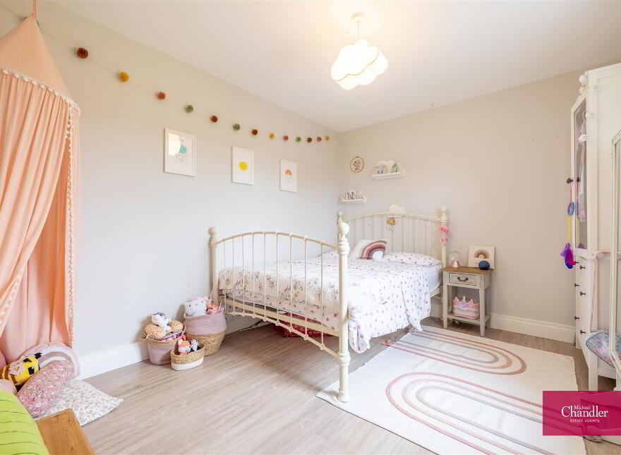 Ballydoolan House, 19b Upper Mealough Road, Belfast, BT8 8LR