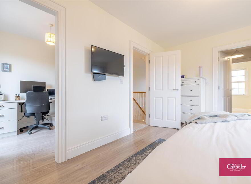 Ballydoolan House, 19b Upper Mealough Road, Belfast, BT8 8LR