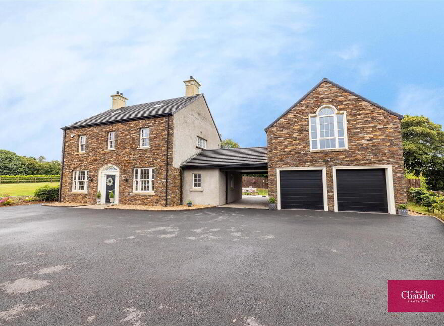 Ballydoolan House, 19b Upper Mealough Road, Belfast, BT8 8LR