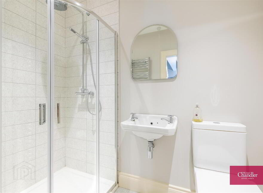 Ballydoolan House, 19b Upper Mealough Road, Belfast, BT8 8LR