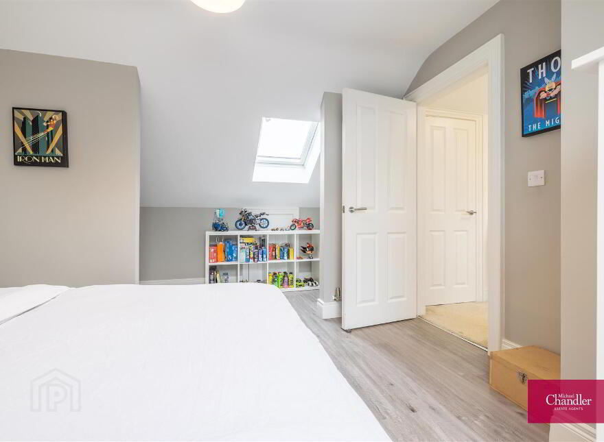 Ballydoolan House, 19b Upper Mealough Road, Belfast, BT8 8LR