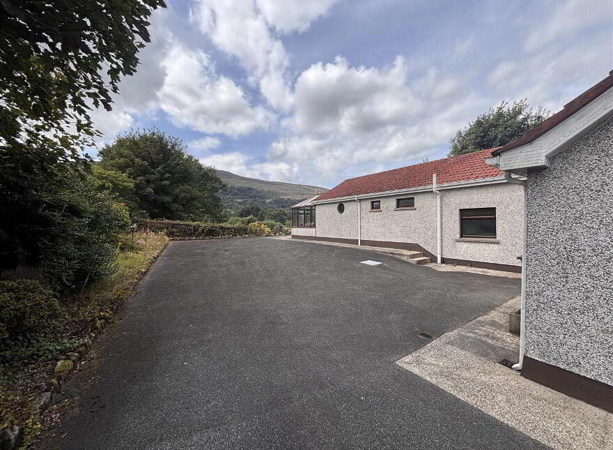67 Drumintee Road, Killeavy, Newry, BT35 8SJ