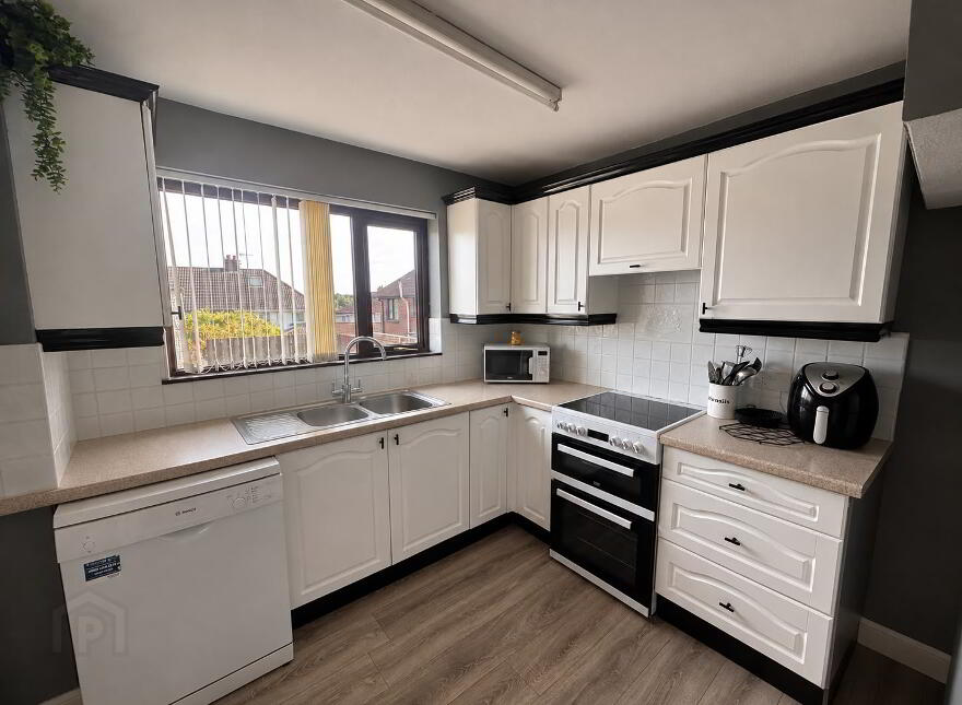 24 Bruce Avenue, Comber, BT23 5BW