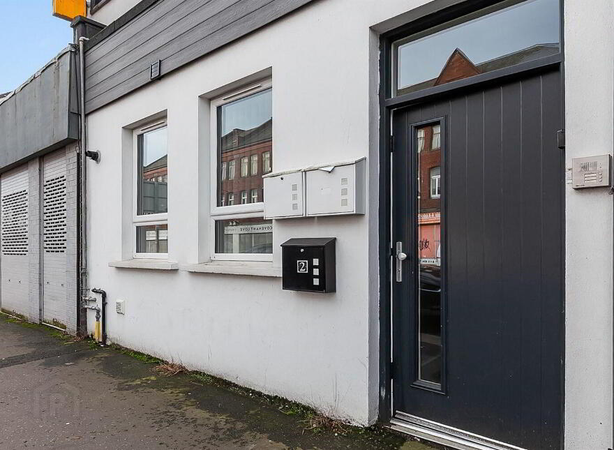 Apartment 3 153 Albertbridge Road, Belfast, BT5 4PS