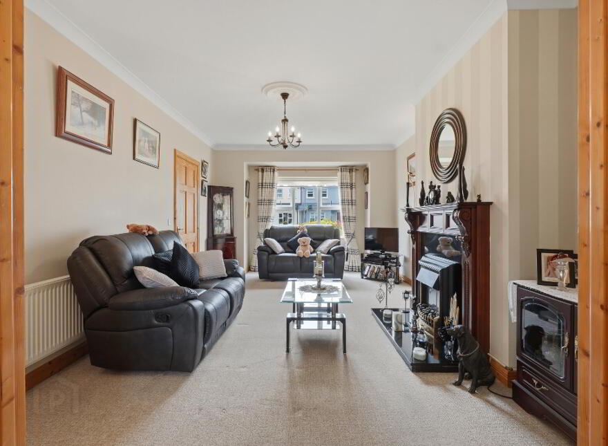 18 Lowpark Avenue, Charlestown, F12NC58