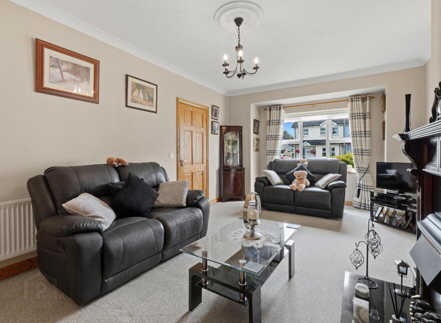 18 Lowpark Avenue, Charlestown, F12NC58