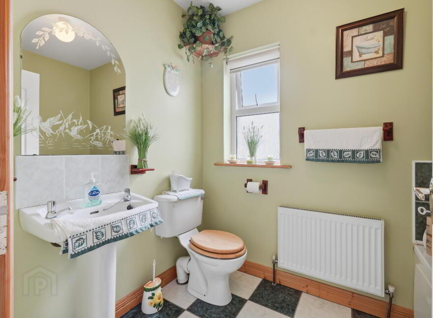 18 Lowpark Avenue, Charlestown, F12NC58
