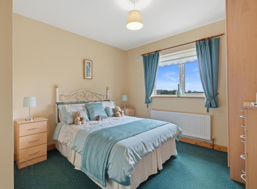 18 Lowpark Avenue, Charlestown, F12NC58
