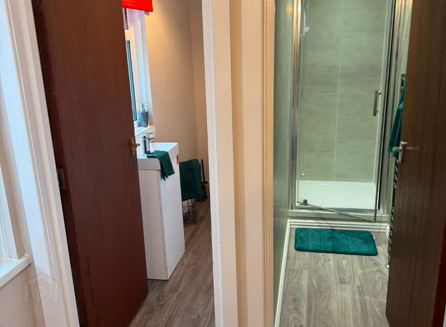 Dunluce Ave, Belfast, BT9 7AZ