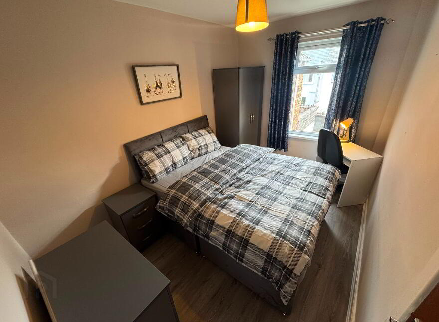 Dunluce Ave, Belfast, BT9 7AZ