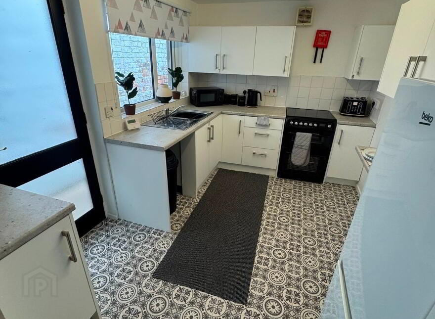 Dunluce Ave, Belfast, BT9 7AZ