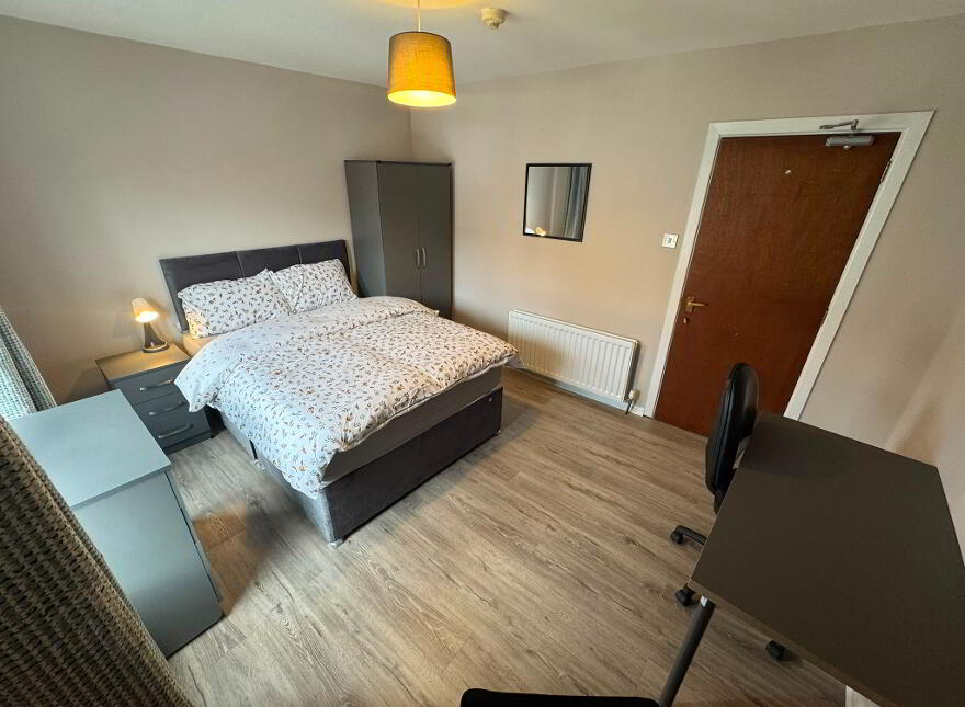 Dunluce Ave, Belfast, BT9 7AZ