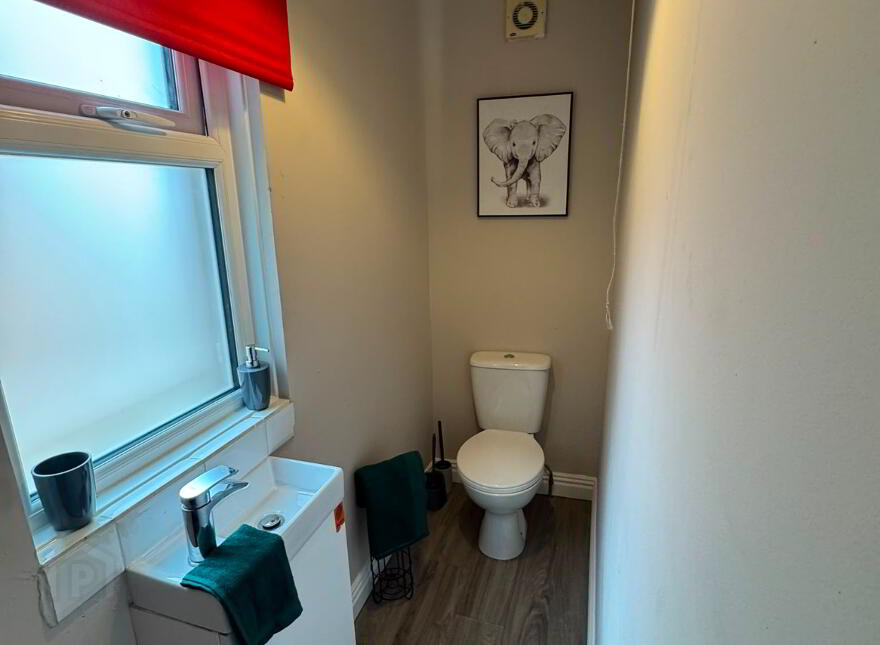 Dunluce Ave, Belfast, BT9 7AZ