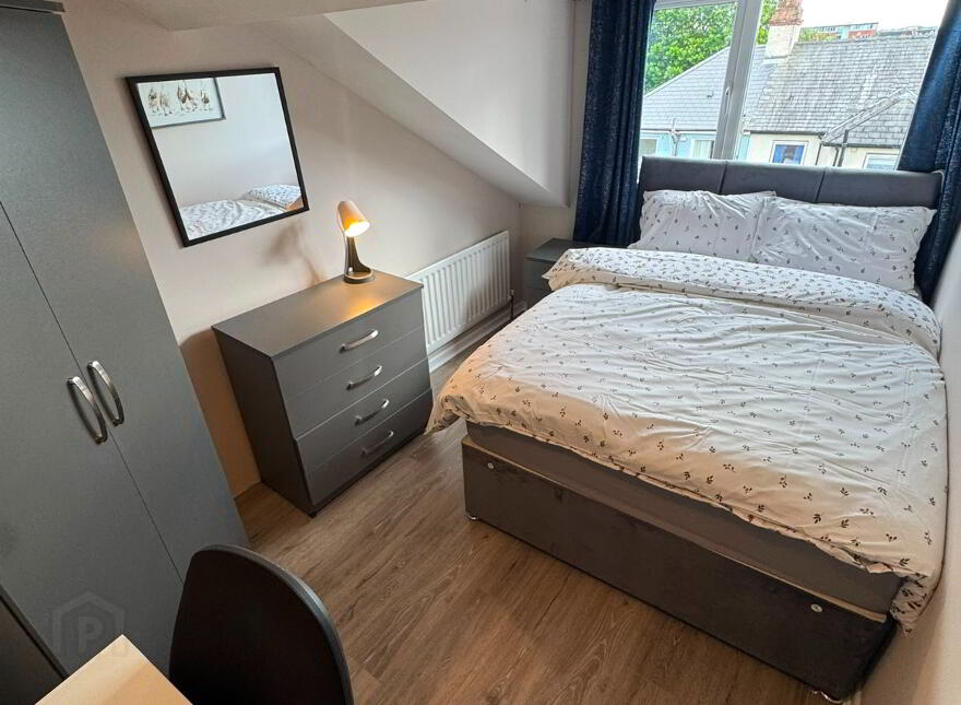 Dunluce Ave, Belfast, BT9 7AZ