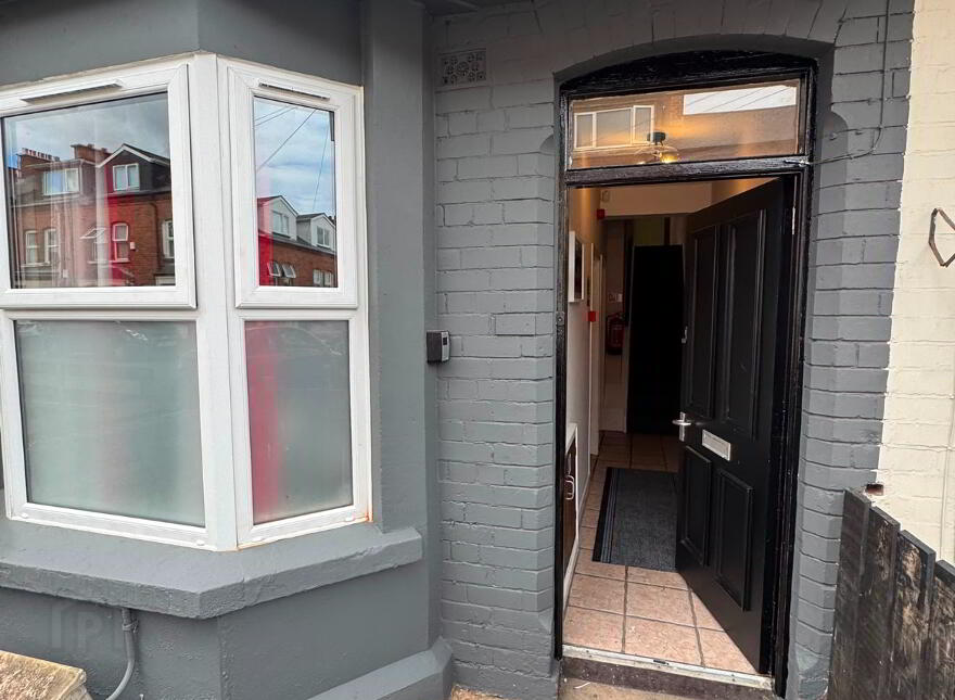 Dunluce Ave, Belfast, BT9 7AZ
