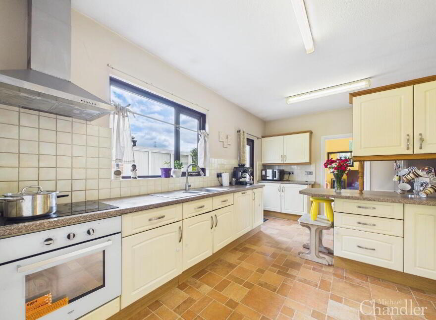 8 Beechill Road, Saintfield Road, Belfast, BT8 7PT