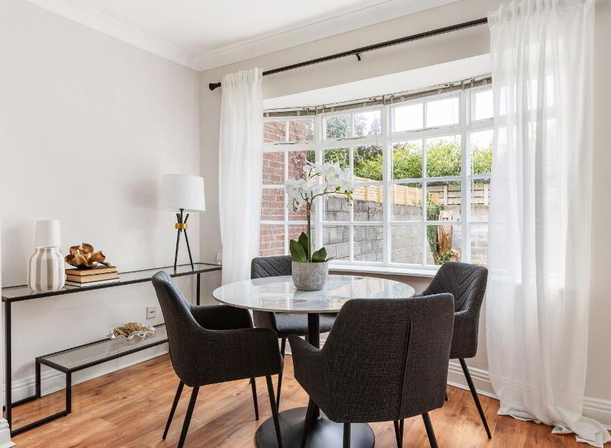 6 Camberley Elms, Churchtown, Churchtown, D14Y660