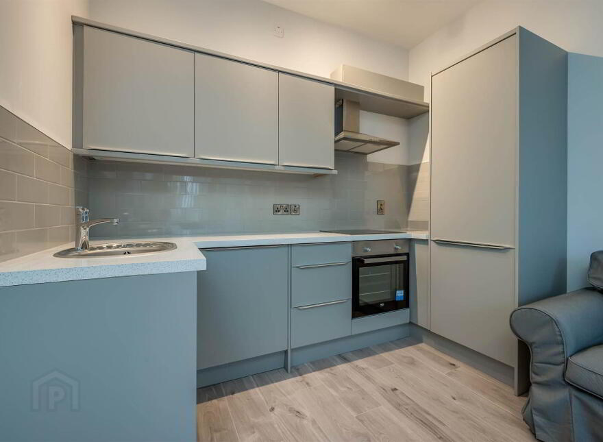 Apt 2, 41 Wellington Park, Belfast, BT9 6DN