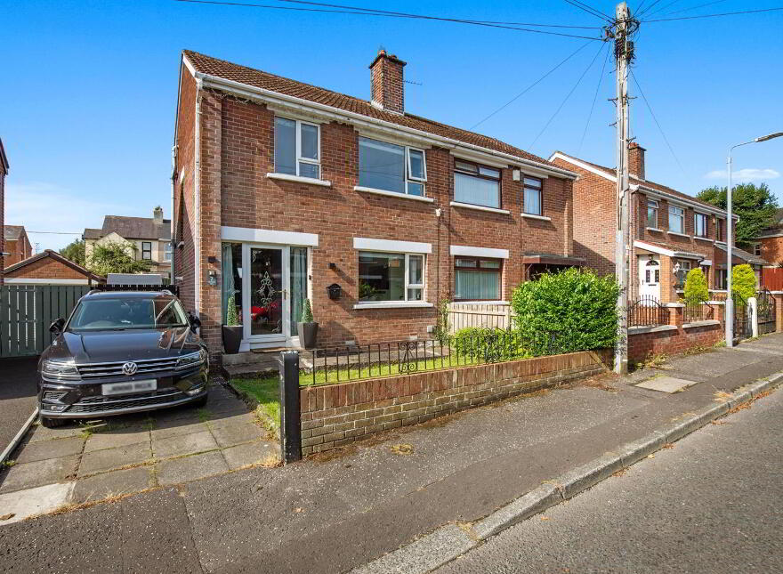 7 Stockmans Park, Andersonstown, Belfast, BT11 9AX