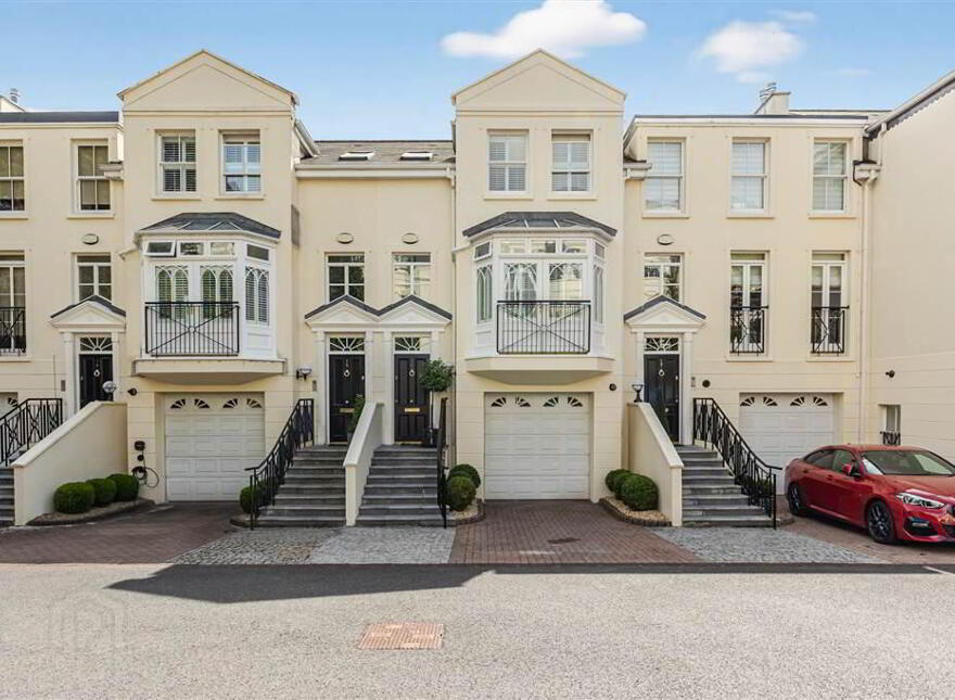 16 Regents Wood, Malone Road, Belfast, BT9 5RW