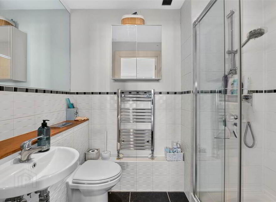 16 Regents Wood, Malone Road, Belfast, BT9 5RW