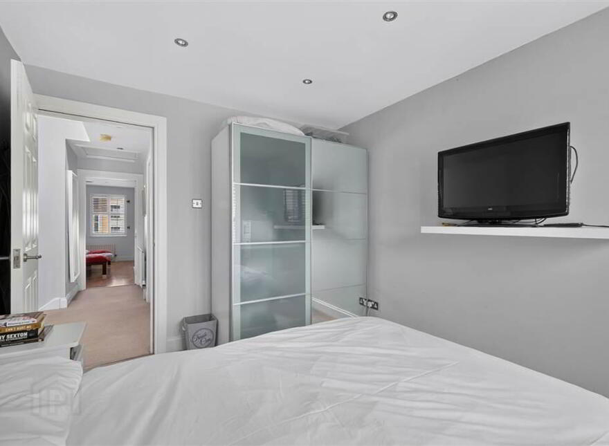 16 Regents Wood, Malone Road, Belfast, BT9 5RW
