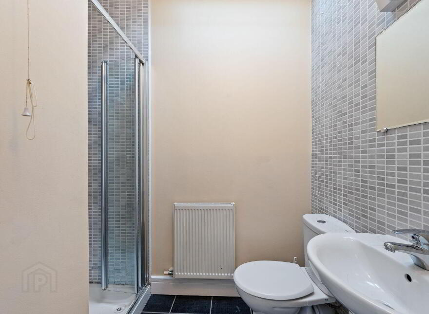 5 The Shambles, Allen Square, Bandon, P72FE06