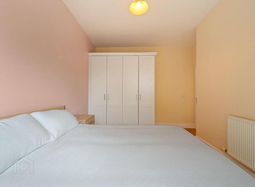 5 The Shambles, Allen Square, Bandon, P72FE06