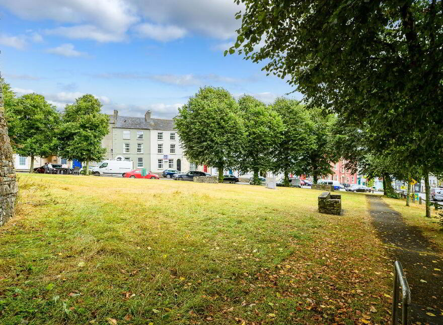 5 The Shambles, Allen Square, Bandon, P72FE06
