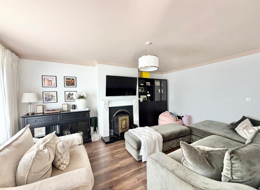 8 Killybrack Glen, Omagh, BT79 7GY