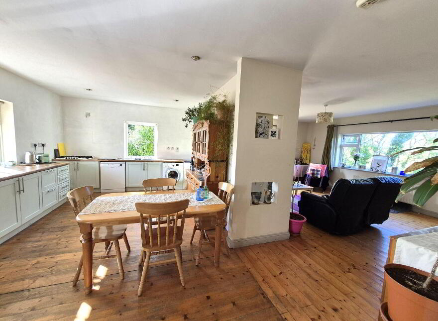 Snip Snip, Ballintleva, Clogher, Westport, F28DK35