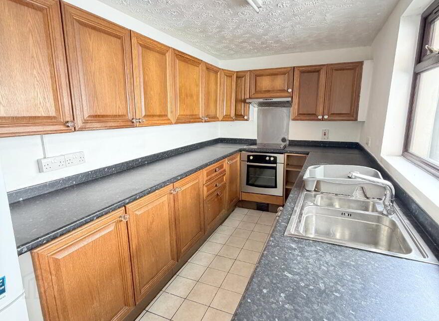 147 Newtownards Road, Belfast, BT4 1AB