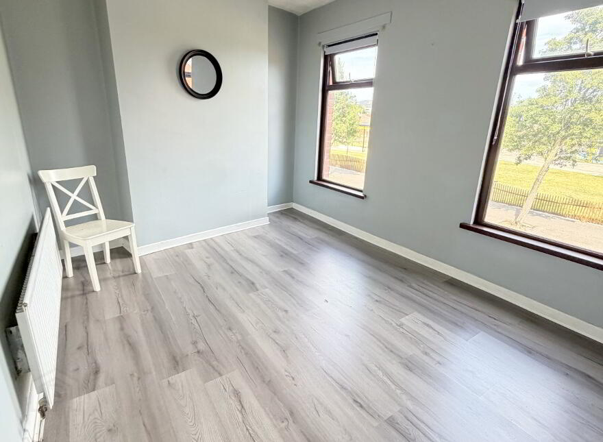 147 Newtownards Road, Belfast, BT4 1AB