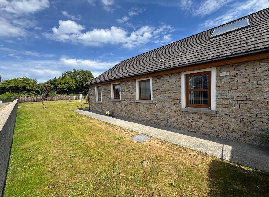 1 Moorfield Court, Moor Road, Kilkeel, BT34 4GR