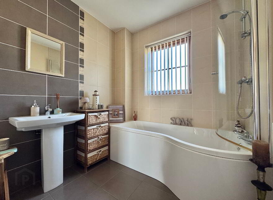 1 Moorfield Court, Moor Road, Kilkeel, BT34 4GR