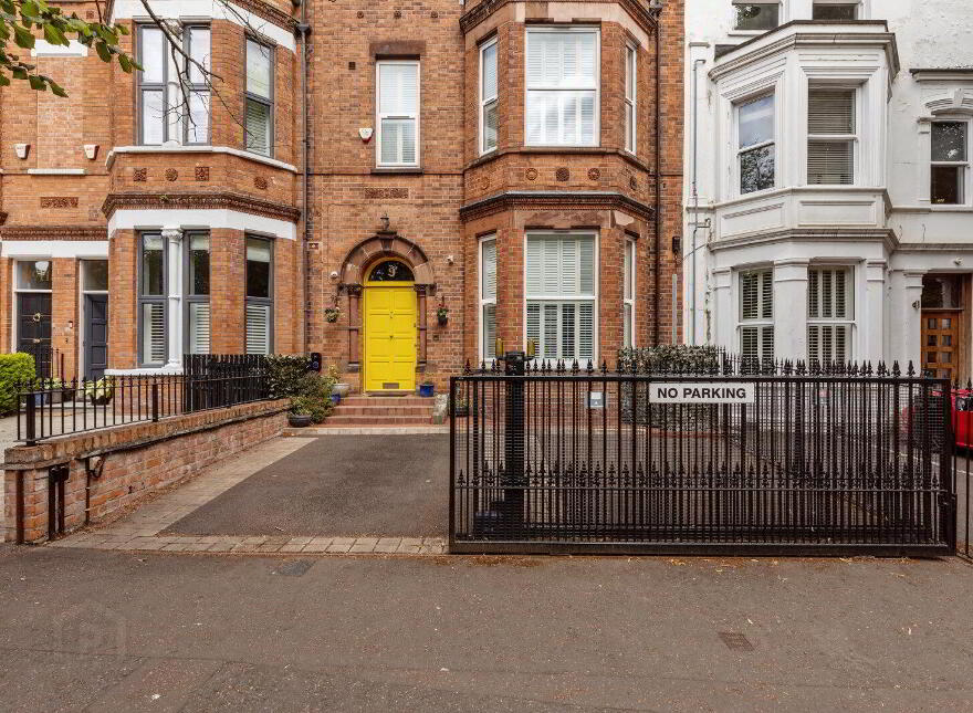 9 Wellington Park, Belfast, BT9 6DJ