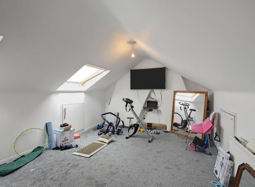 9 Wellington Park, Belfast, BT9 6DJ