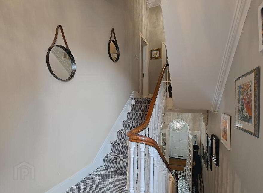 9 Wellington Park, Belfast, BT9 6DJ