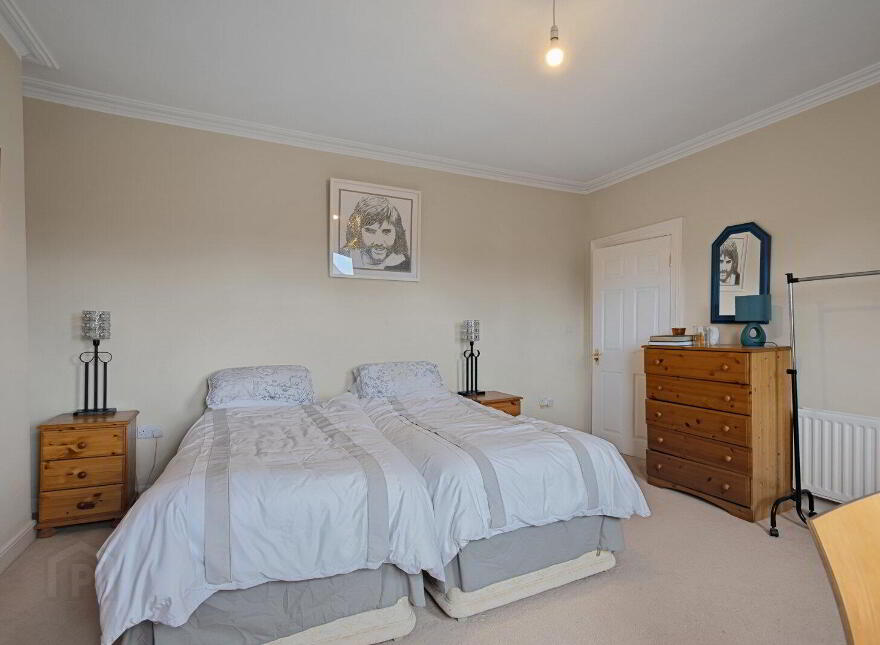 9 Wellington Park, Belfast, BT9 6DJ