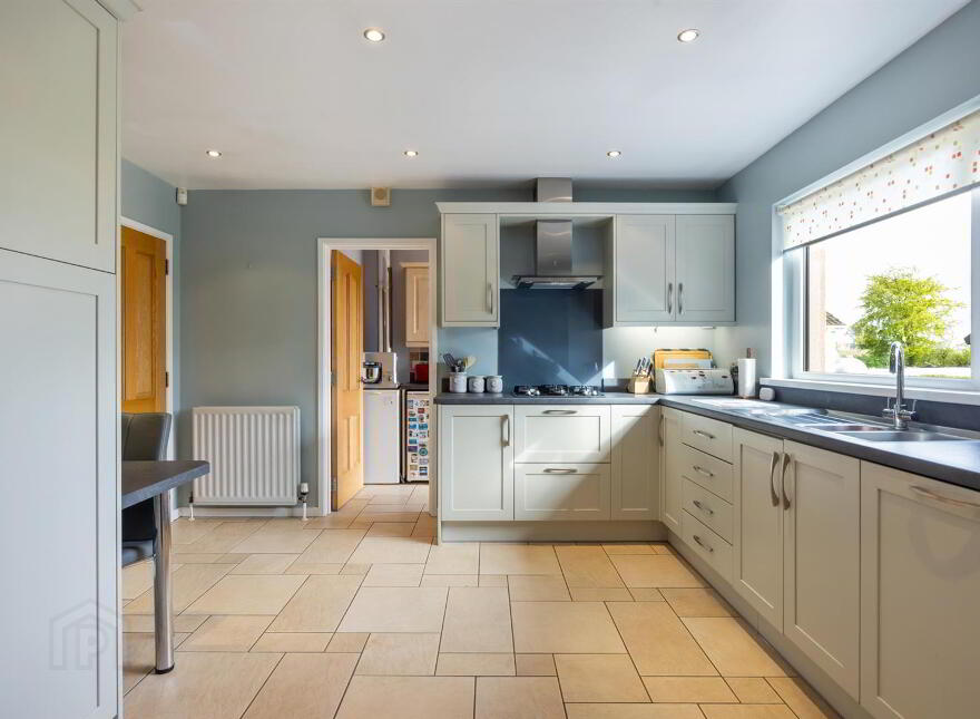 36 Ballynashee Road, Ballyclare, BT39 9SZ