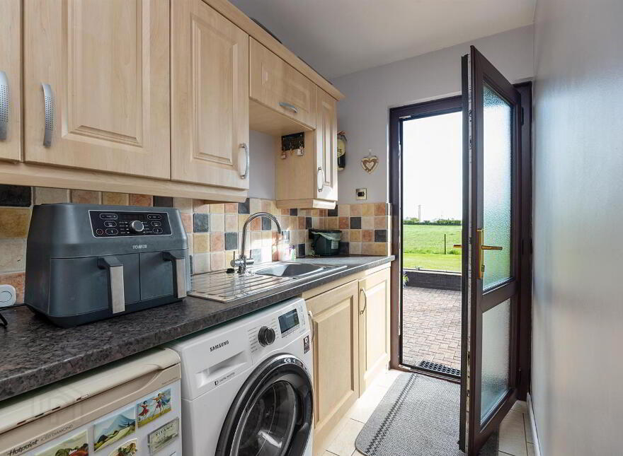 36 Ballynashee Road, Ballyclare, BT39 9SZ