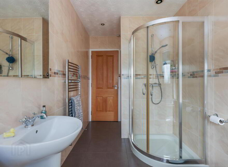 36 Ballynashee Road, Ballyclare, BT39 9SZ
